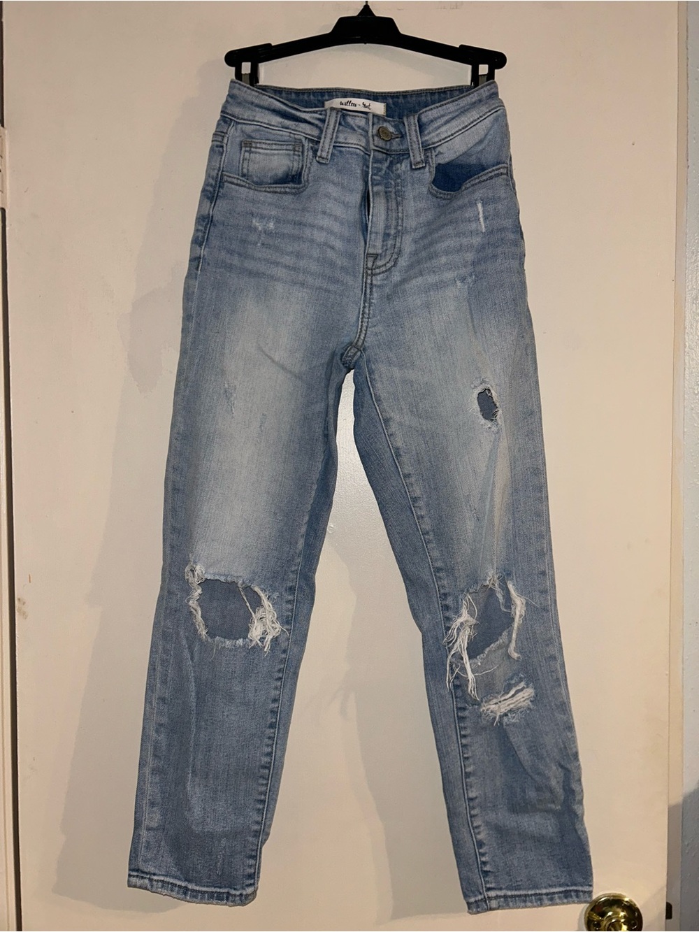 Light Blue Distressed Women’s Jeans